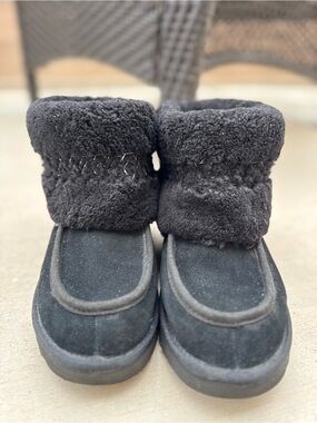 UGG Black Suede Ankle Booties with Shearling Cuff and white braid